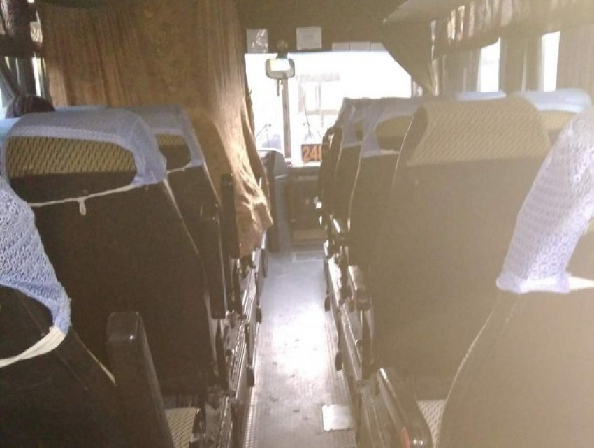 Ужасным состоянием рейсовых автобусов и высокими ценами на поездки до Буденновска возмущена жительница Новороссийска