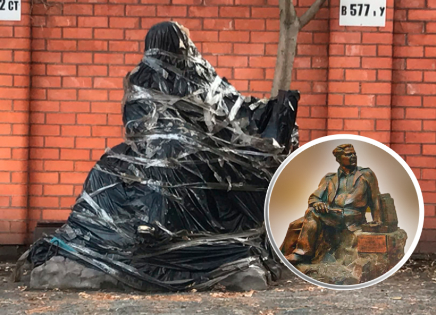 Памятник ставропольскому художнику Гречишкину пылится на парковке Ленинской администрации