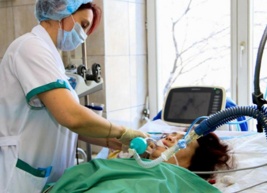 На Ставрополье 20 человек с коронавирусом подключены к аппаратам искусственной вентиляции легких