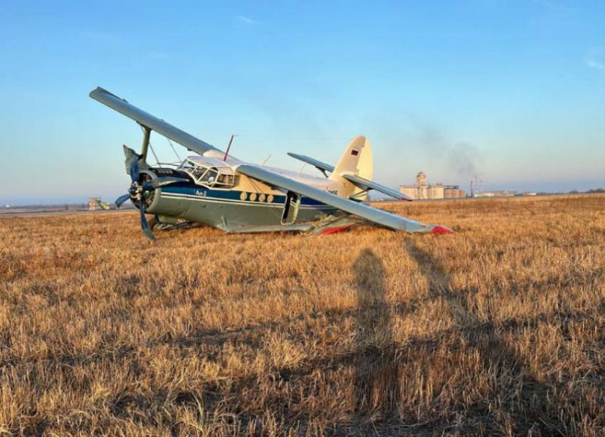 Стали известны подробности крушения самолета АН-2 в аэропорту Минеральных Вод
