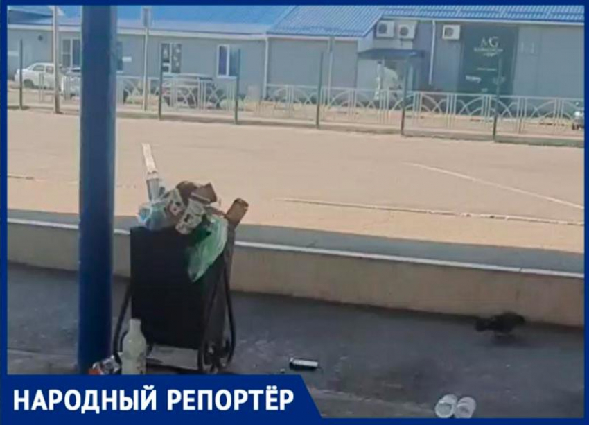 Мусор и грязь: что творится на автовокзале в городе Невинномысск