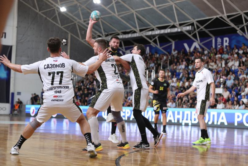 «Южные слоны» против «Пермских медведей»: в Ставрополе грядет первая гандбольная битва нового сезона