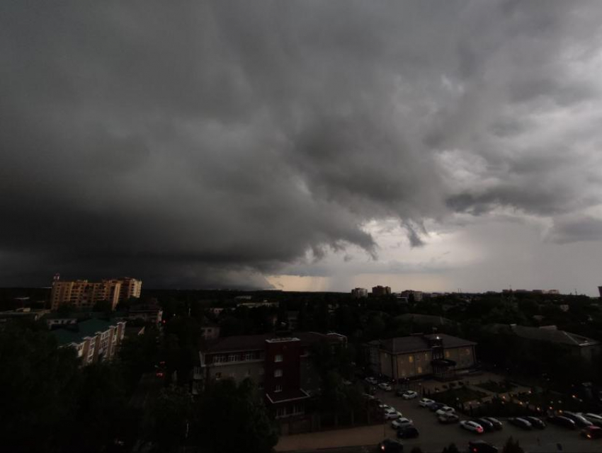 Температуру до +31 градуса и сильный дождь спрогнозировали синоптики на Ставрополье 