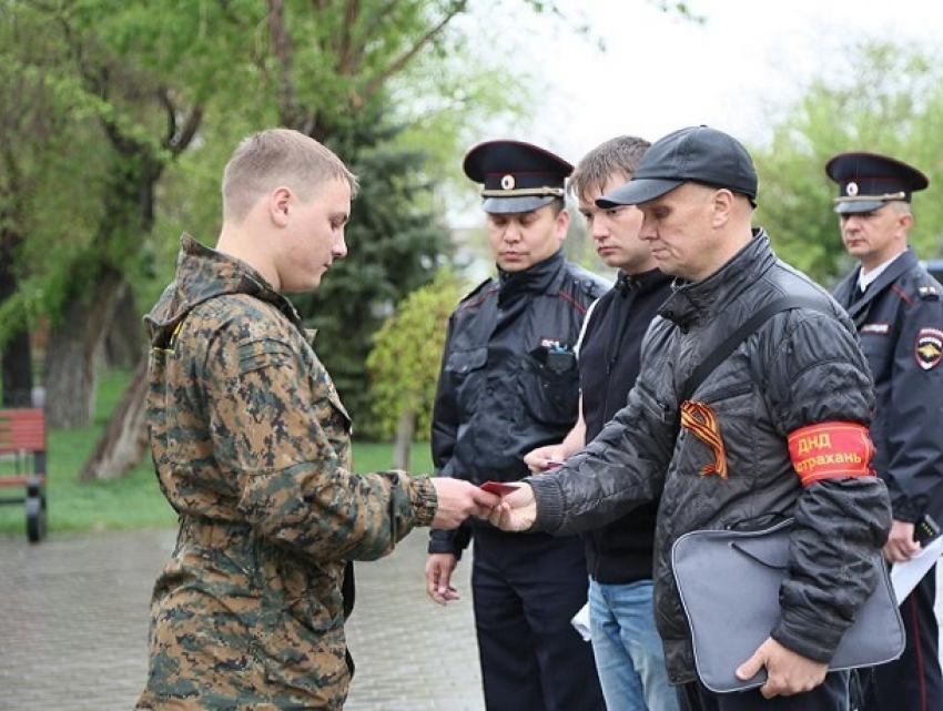  Дружинники совместно с полицейскими начали патрулировать улицы на Ставрополье