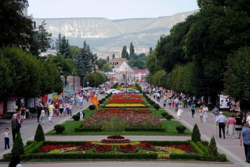 Общественники пожаловались в прокуратуру на незаконные летние кафе в Кисловодске