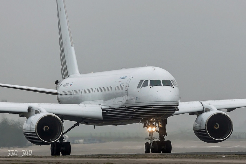 Самолет вынужден был вернуться в аэропорт Минеральных Вод