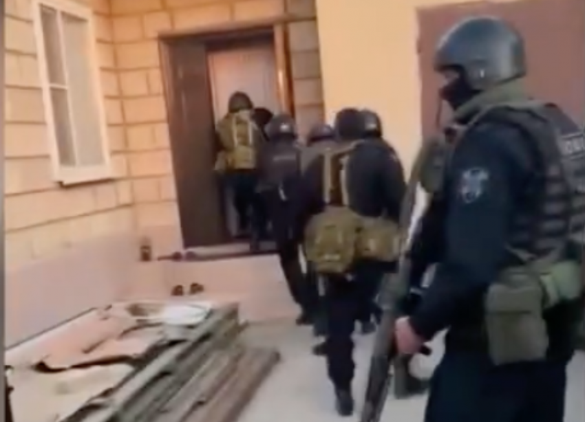 На Ставрополье силовики задержали вооруженную банду преступников