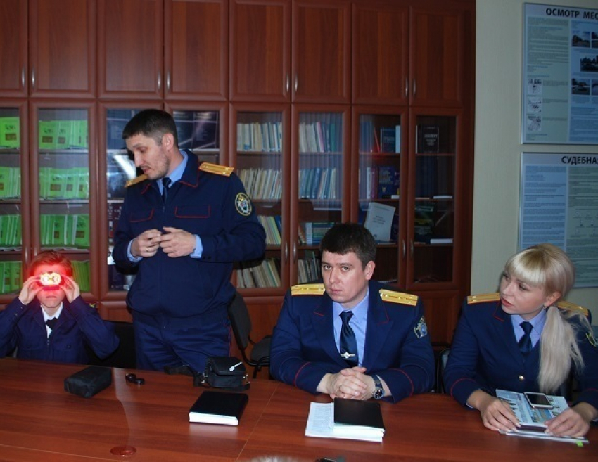 Где учат на следователя и как им стать рассказали подросткам в Ставрополе 