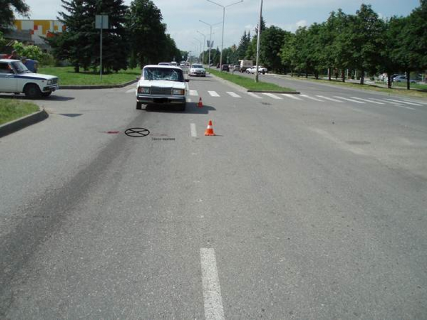 На Ставрополье водитель сбил двух пешеходов: один погиб