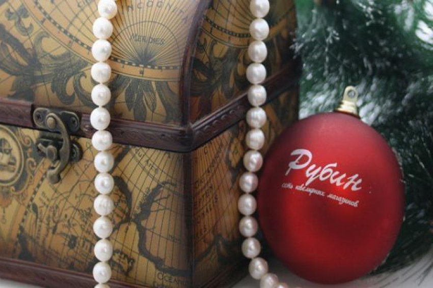 Лучшие новогодние подарки можно приобрести в сети ювелирных салонов «Рубин»