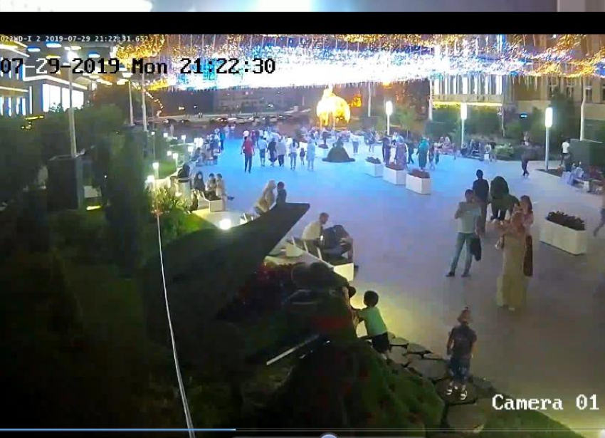 Молодые люди ответят за избиение парня в центре Ставрополя
