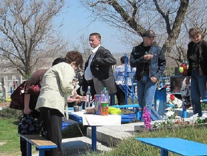 Можно ли ходить на Пасху на кладбище рассказал священник из Ставрополя 
