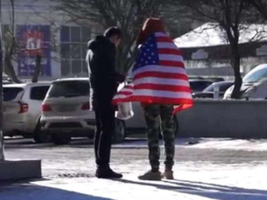 Глава Октябрьского района возмутился прогулке блогера с американским флагом по Ставрополю
