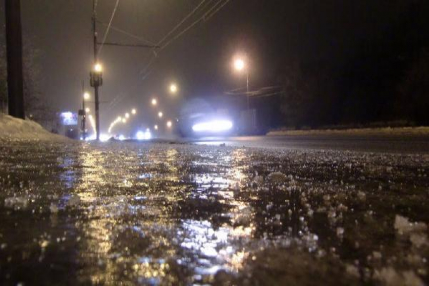 Движение на трассах Ставрополья перекрыто из-за гололедицы