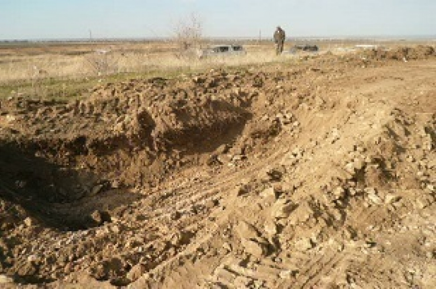 На Ставрополье житель незаконно снял слой земли для поиска полезных ископаемых