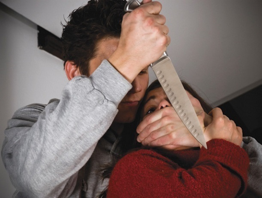 Муж зарезал бывшую жену в Ставрополе