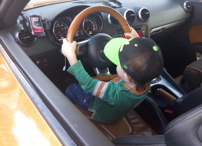 На Ставрополье ребенок спровоцировал наезд авто на трехлетнего мальчика