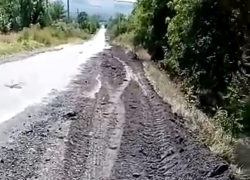 После публикации «Блокнота» дорогу к поселениям в Минераловодском округе начали ремонтировать