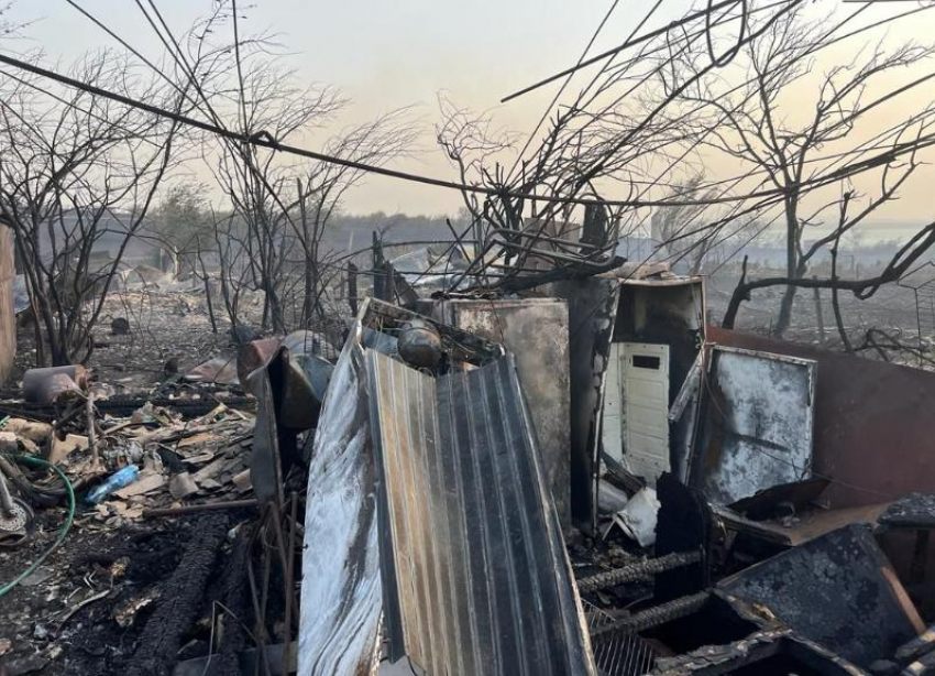 Причину разрушительного пожара под Ставрополем ищет прокуратура