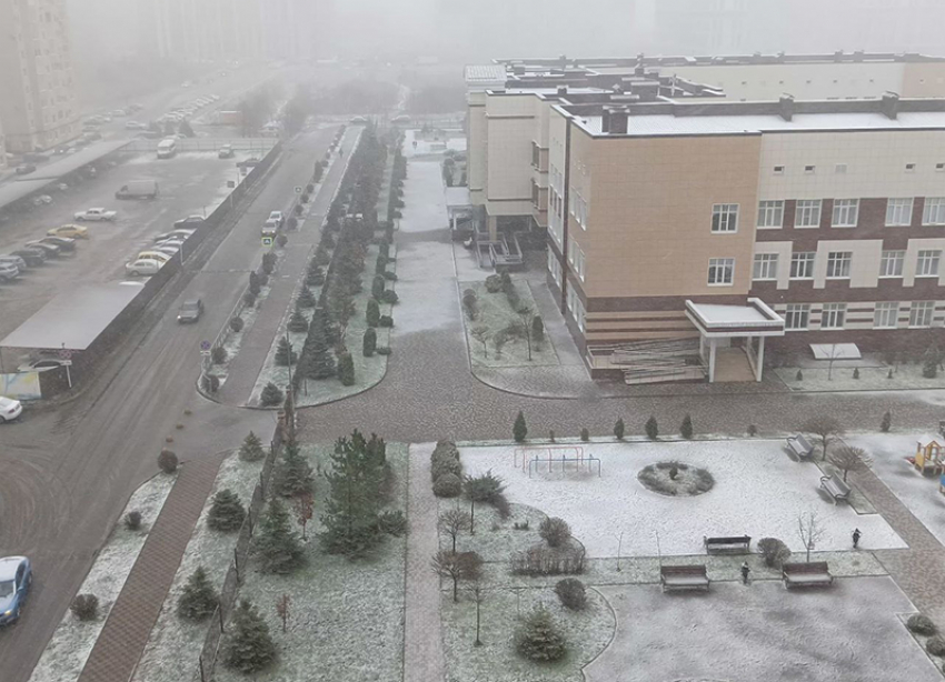 Первый снег выпал в Ставрополе 13 декабря