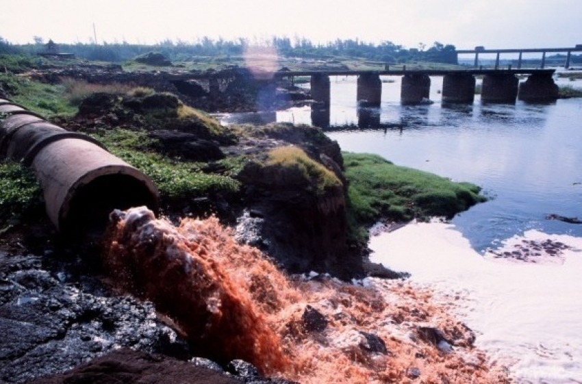 В Железноводске чиновники сливали в реку канализационные отходы