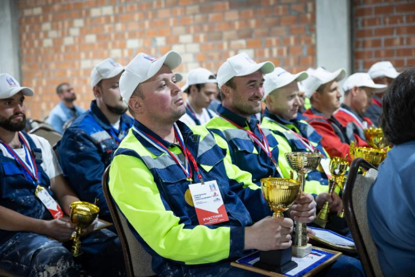Строители ГК «ЮгСтройИнвест» победили в конкурсе профмастерства «Строймастер-2025» в Ставрополе
