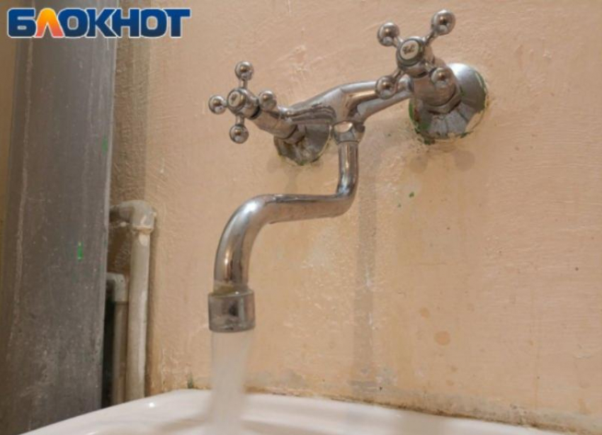 Тысячи жителей КМВ встретили утро без воды: коммунальщики назвали сроки ремонта