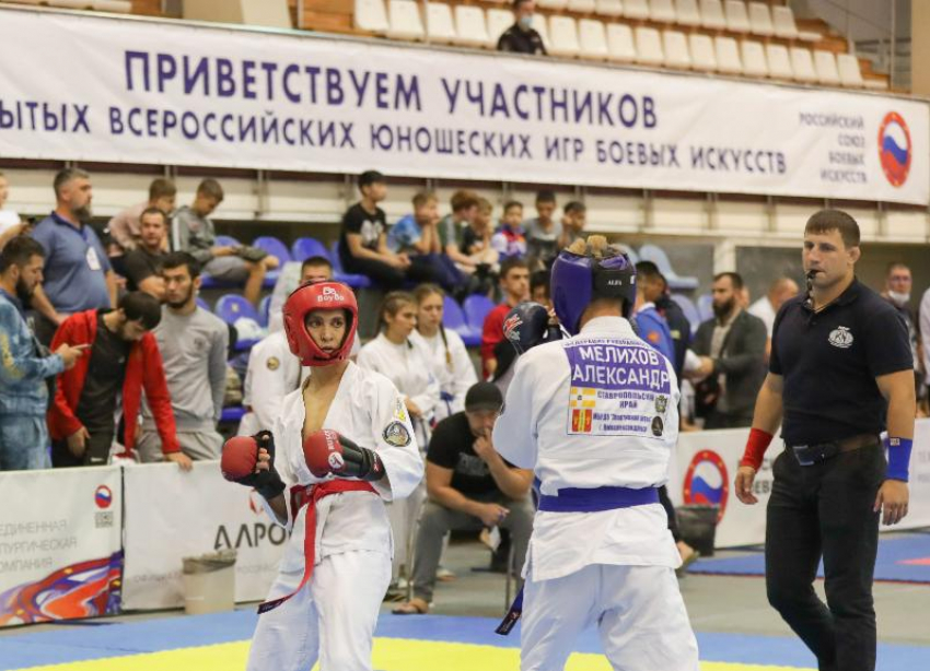 Золото и путевки в Курск: ставропольские рукопашники собрали богатую коллекцию медалей в Анапе 