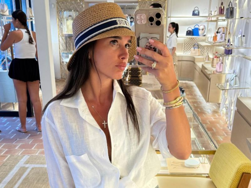 Ксению Бородину ограбили в аэропорту Италии