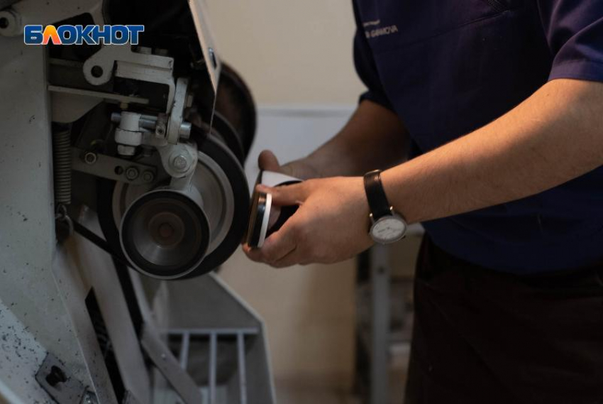 Правую кисть руки раздробило работнику предприятия в Невинномысске