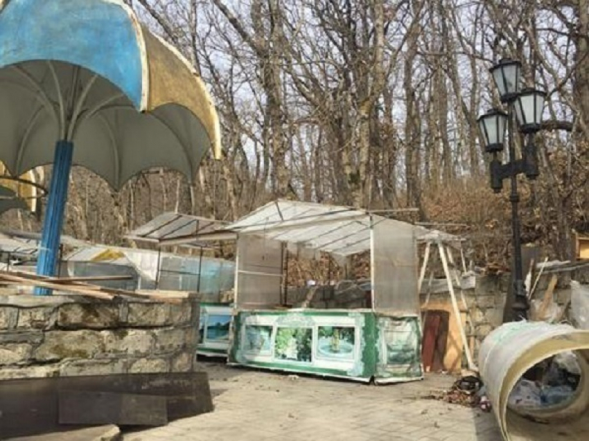 Торговые ряды перенесли из «Курортного парка» Железноводска