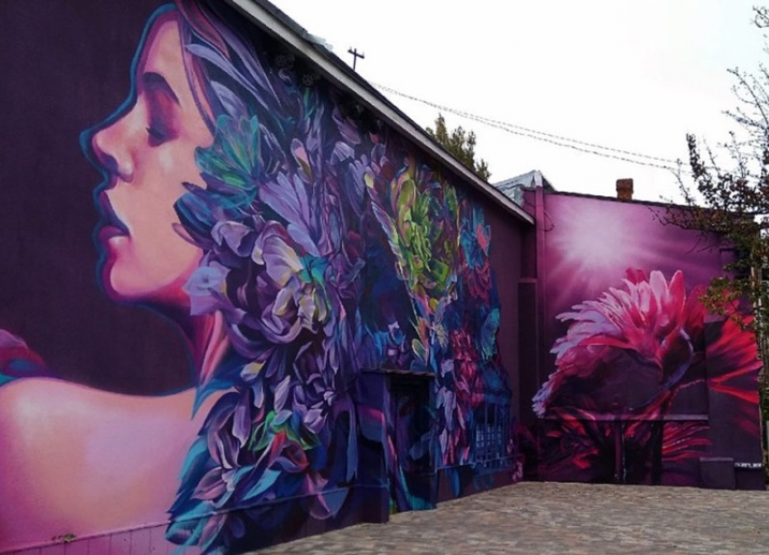 В центре Ставрополя восстановили испорченное вандалами граффити