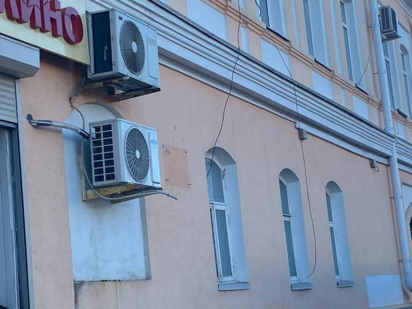 Памятную доску драматургу Илье Сургучеву сняли со здания в Ставрополе 