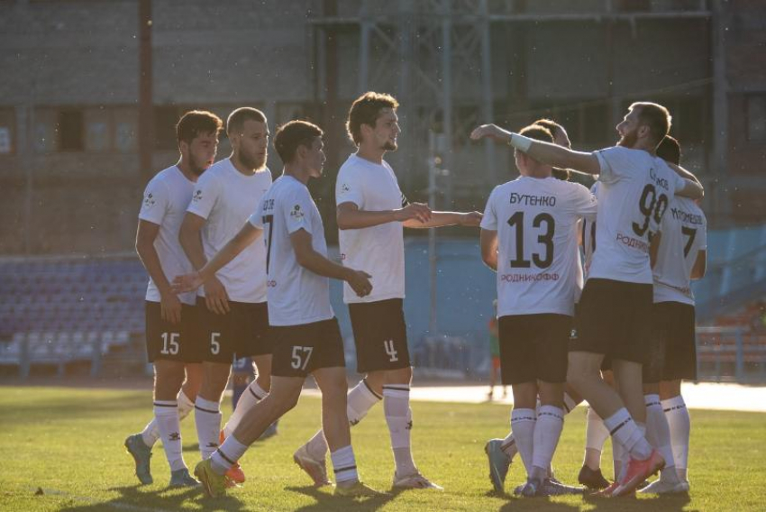Четвертый раз 1-0: футболисты пятигорского «Машука-КМВ» привезли три очка из Дагестана 