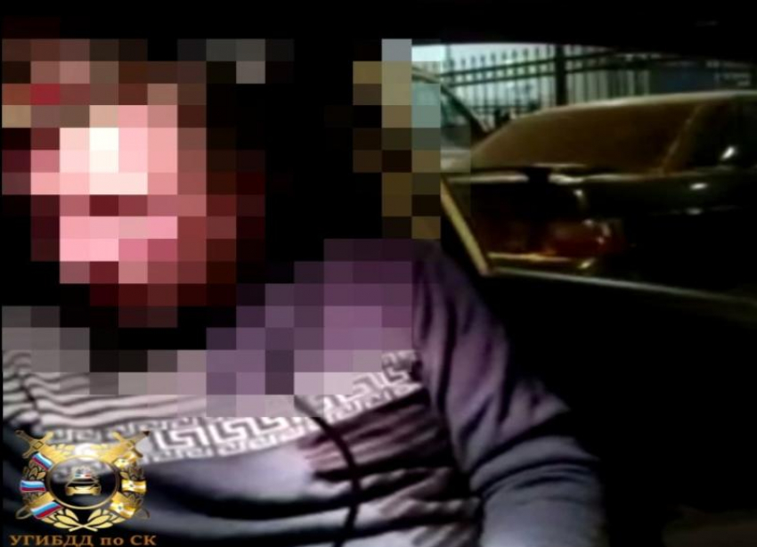 В Буденновске таксист вышел пьяным на линию
