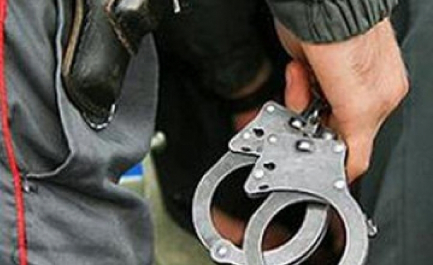 Подростки избили незнакомца из-за мобильника