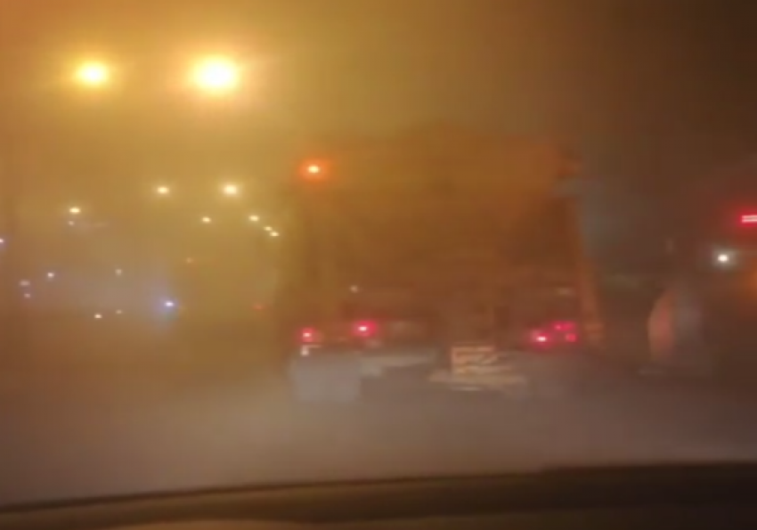 Пыль стояла столбом в Пятигорске после уборки дорог коммунальными службами