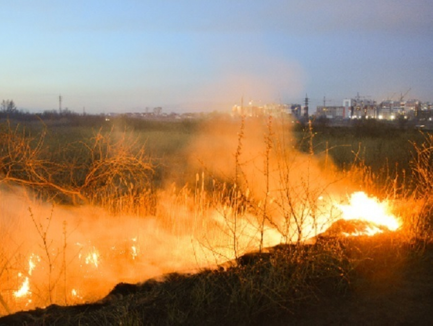 Экстренное предупреждение о чрезвычайной пожароопасности поступило от ставропольского УМЧС