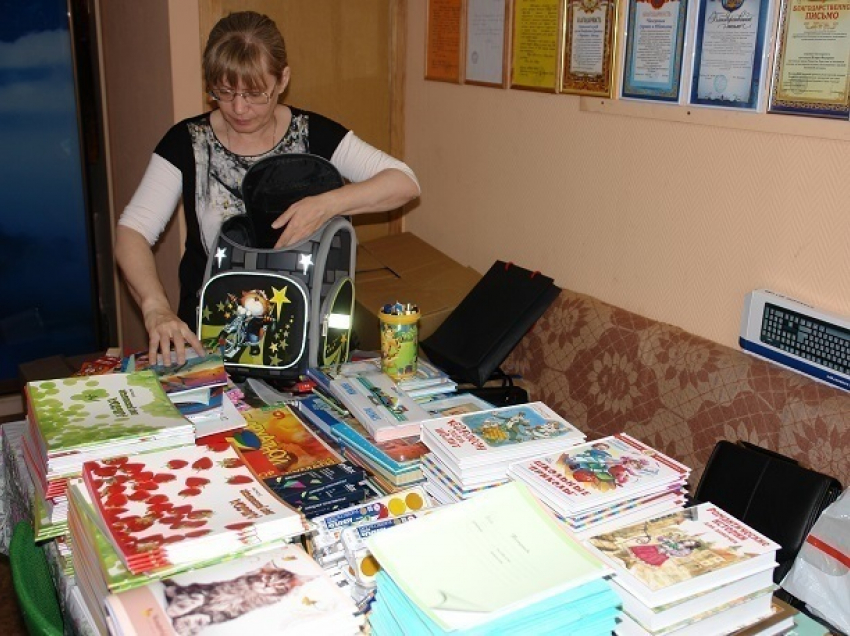 Жителей Ставрополя призвали помочь собрать детей из малоимущих семей в школу