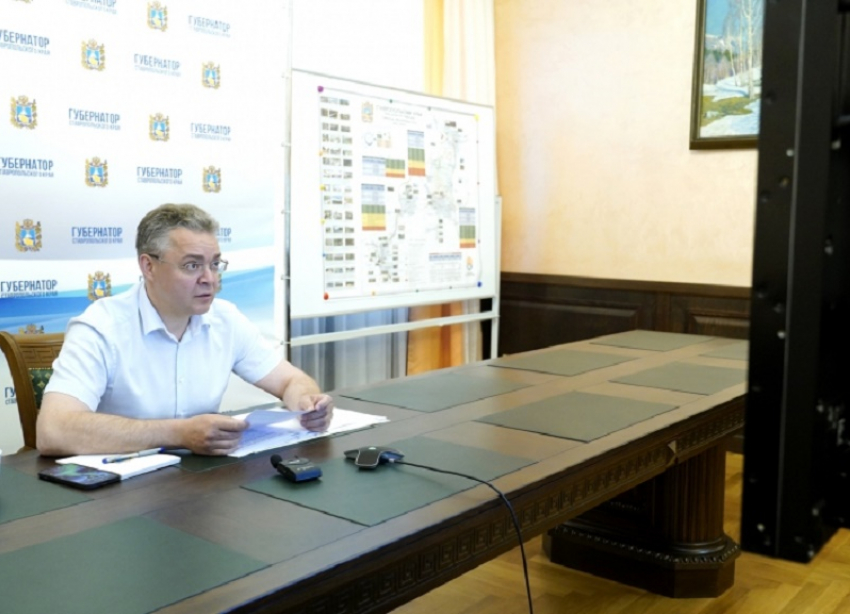 Власти Ставрополья ужесточают «ковидные» ограничения для местных, но дают послабления приезжим