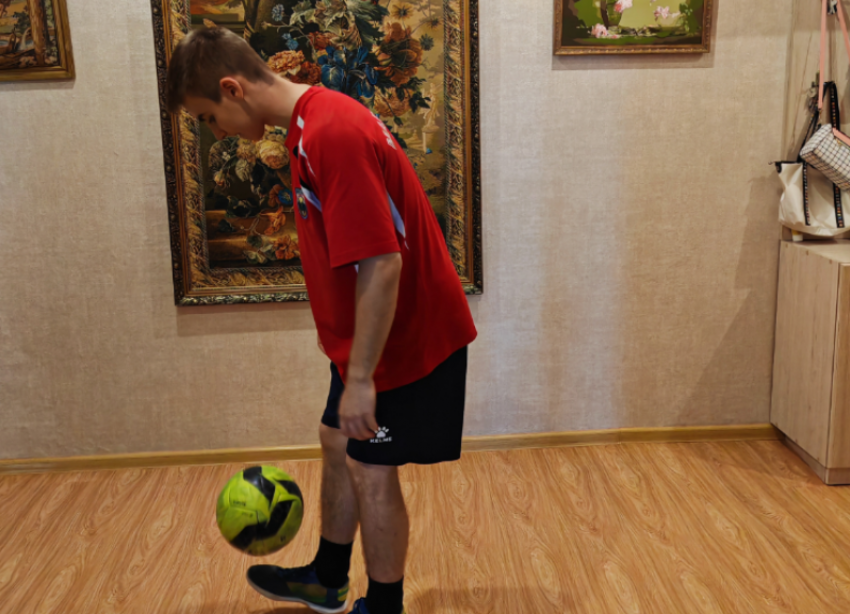 16 лет, 30 секунд, 104 удара: как парень из Пятигорска «зачеканил» себе место в Книге рекордов России