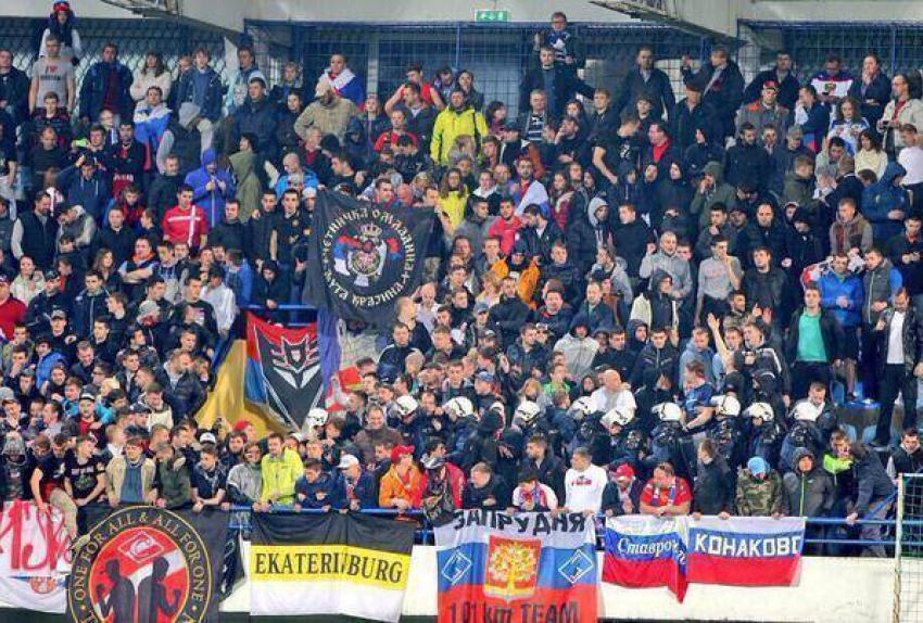 Ставропольские фанаты поддержали национальную сборную на скандальном матче с Черногорией