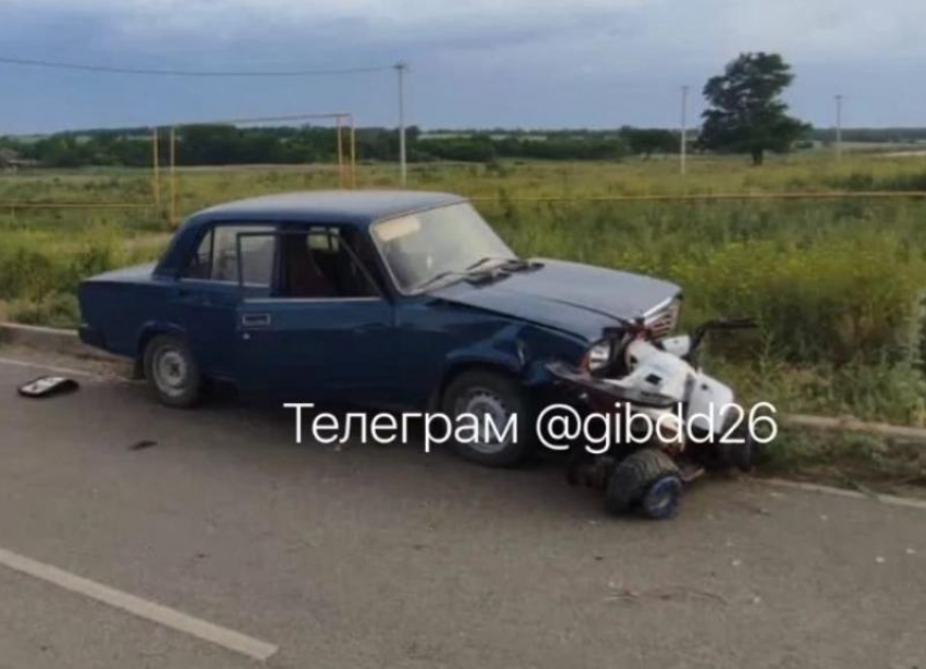 На Ставрополье 11-летний водитель квадроцикла попал под колеса легковушки 