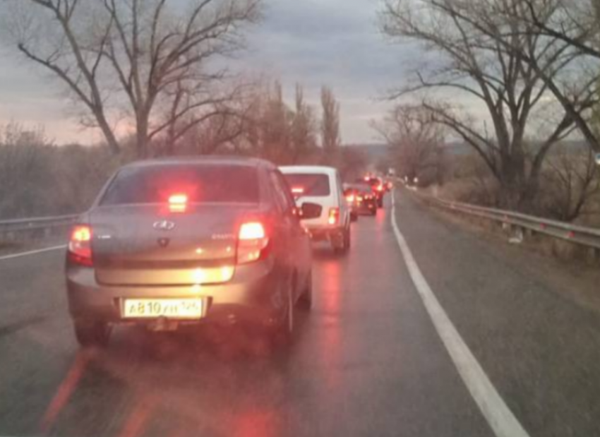 Пробка протяженностью 8 километров образовалась на въезде в Ставрополь