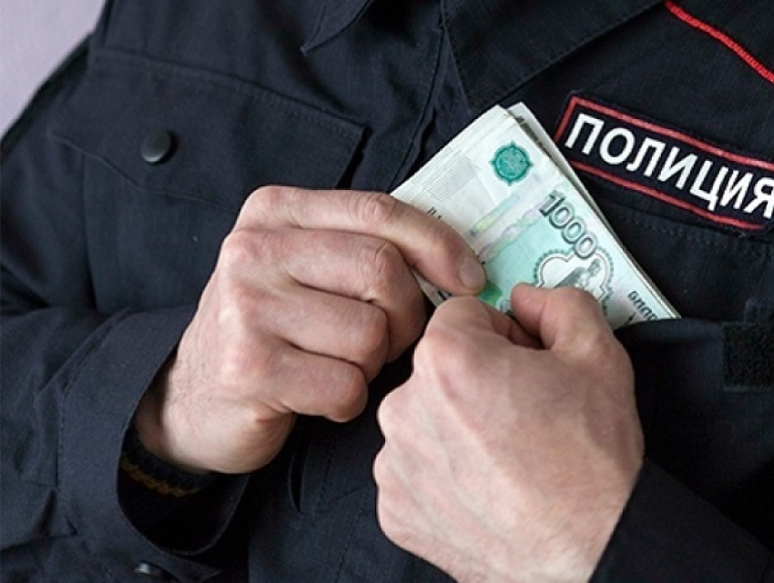 Полмиллиона штрафа присудили подполковнику полиции за взятку на Ставрополье