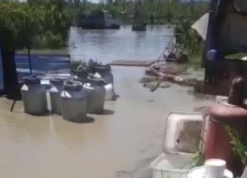 Десять семей пострадали от потопа в селе на Ставрополье