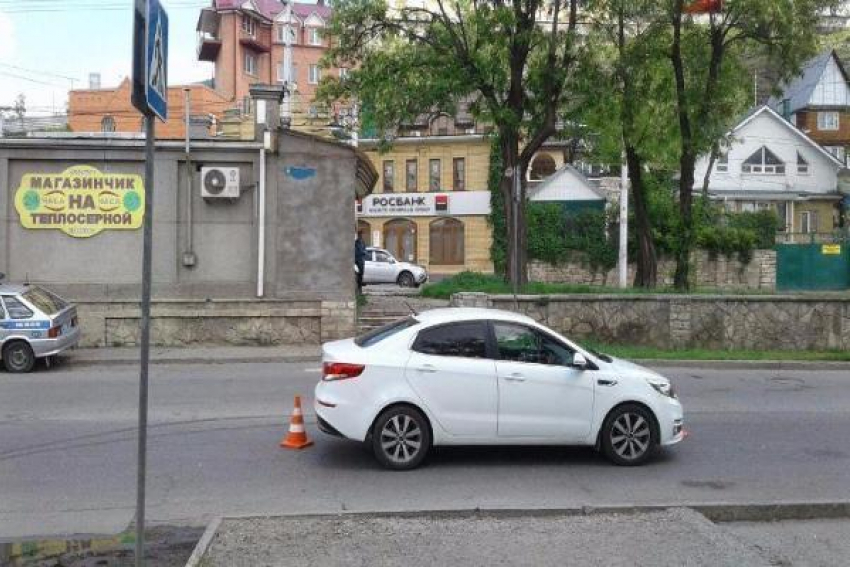 В Пятигорске автоледи сбила пешехода во время написания СМС-сообщения