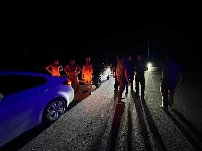 «Третий раз будет могила»: агрессивный мужчина силой удерживал несовершеннолетнюю сироту на Ставрополье