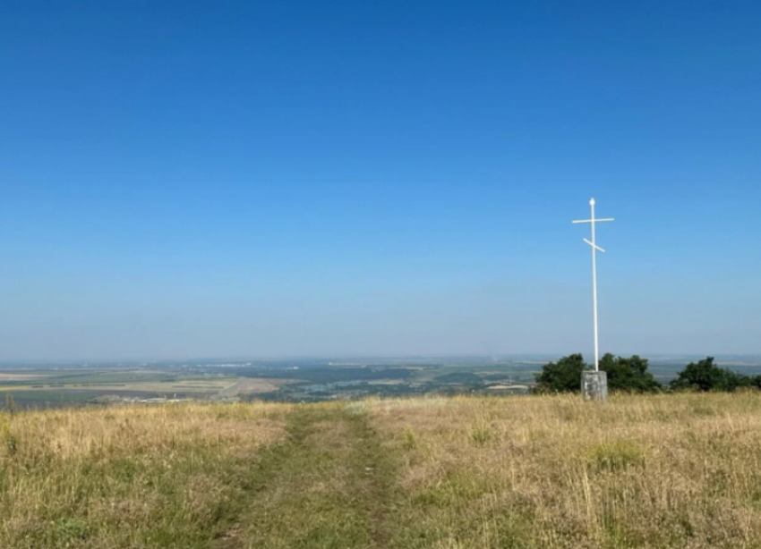 Гору Лысую оградили на Ставрополье от костров и мусора 