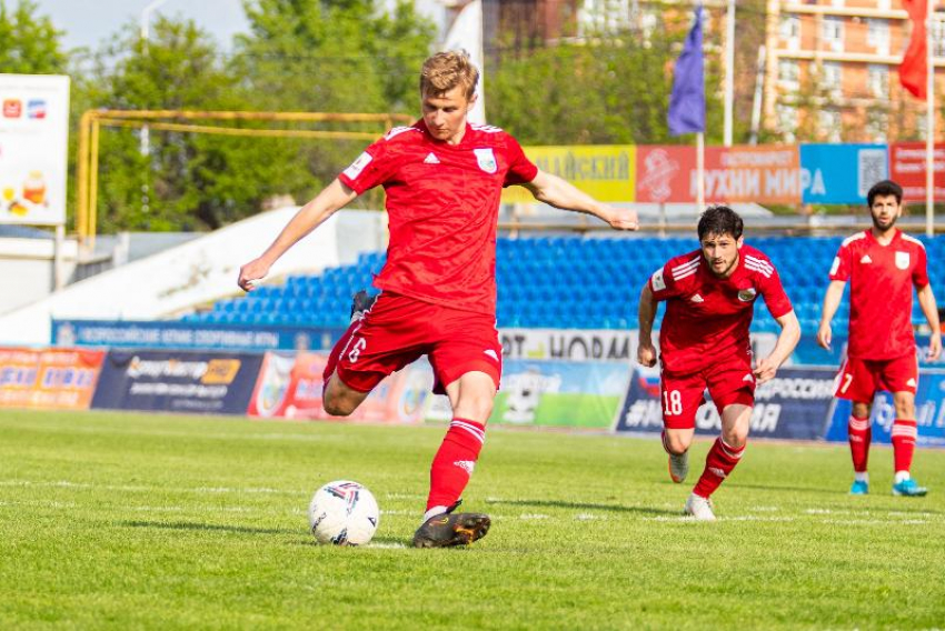 Кавминводские футбольные клубы готовятся к визитам в Туапсе и Таганрог  
